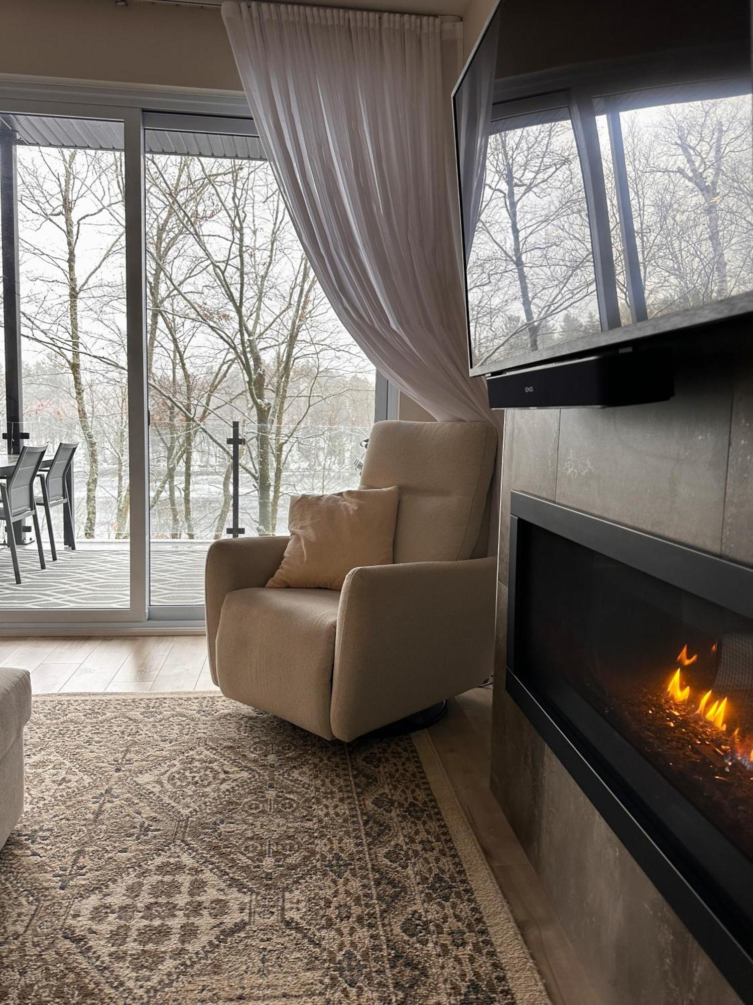 Le Riverain - Condo Neuf Au Bord De L'Eau Shawinigan Exterior foto